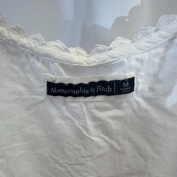 A&F Spaghetti Strap Lace Doily Lined Tank Top - Picture 5 of 8